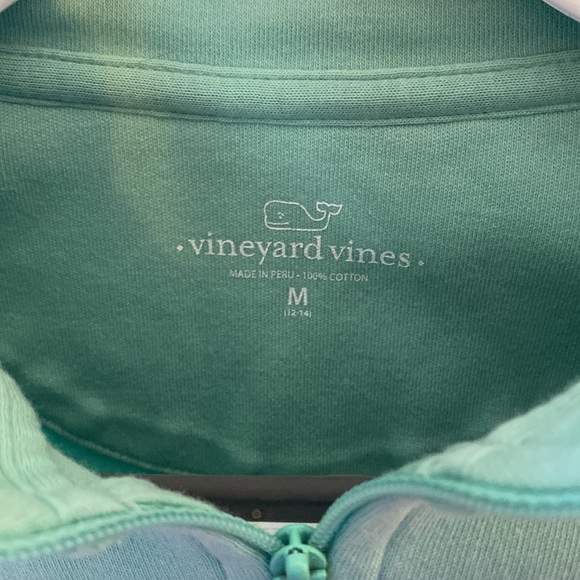 Boys vineyard vines sweater - Picture 2 of 3